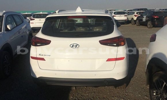 Buy Import Hyundai Tucson White Car in Import - Dubai in Al Jazirah State Buy Import Hyundai Tucson White Car in Import - Dubai in Al Jazirah State