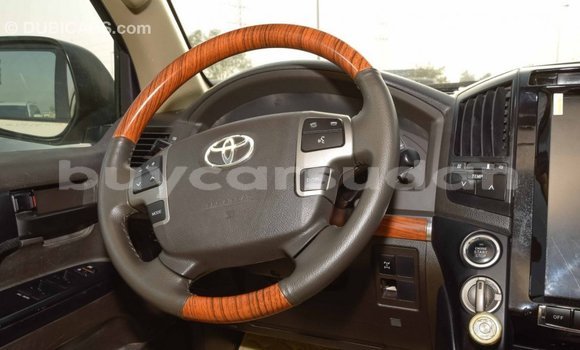 Buy Import Toyota Land Cruiser White Car in Import - Dubai in Al Jazirah State Buy Import Toyota Land Cruiser White Car in Import - Dubai in Al Jazirah State
