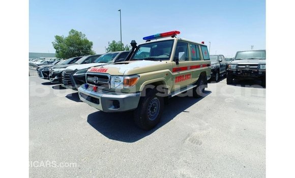 Buy Import Toyota Land Cruiser White Car in Import - Dubai in Al Jazirah State Buy Import Toyota Land Cruiser White Car in Import - Dubai in Al Jazirah State