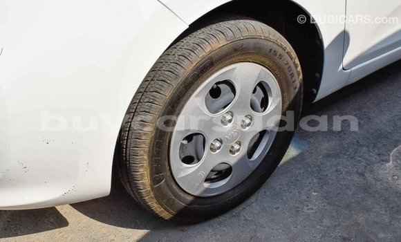 Buy Import Kia Carens White Car in Import - Dubai in Al Jazirah State Buy Import Kia Carens White Car in Import - Dubai in Al Jazirah State