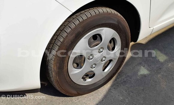 Buy Import Kia Carens White Car in Import - Dubai in Al Jazirah State Buy Import Kia Carens White Car in Import - Dubai in Al Jazirah State