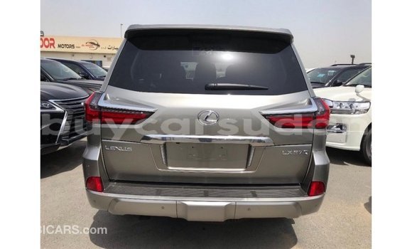 Acheter Import Voiture Lexus LX Autre à Import - Dubai, État d'Al Jazirah Acheter Import Voiture Lexus LX Autre à Import - Dubai, État d'Al Jazirah