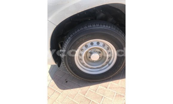 Buy Import Toyota Prado White Car in Import - Dubai in Al Jazirah State Buy Import Toyota Prado White Car in Import - Dubai in Al Jazirah State