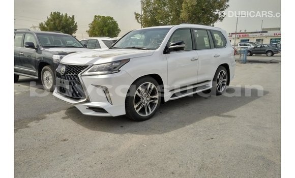 Acheter Import Voiture Lexus LX Blanc à Import - Dubai, État d'Al Jazirah Acheter Import Voiture Lexus LX Blanc à Import - Dubai, État d'Al Jazirah