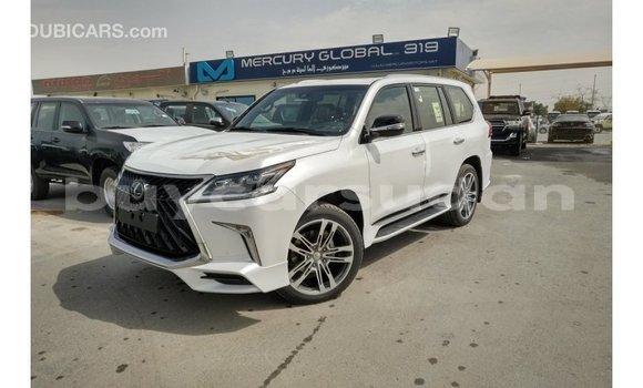 Acheter Import Voiture Lexus LX Blanc à Import - Dubai, État d'Al Jazirah Acheter Import Voiture Lexus LX Blanc à Import - Dubai, État d'Al Jazirah
