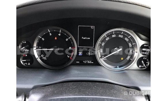 Buy Import Toyota Land Cruiser White Car in Import - Dubai in Al Jazirah State Buy Import Toyota Land Cruiser White Car in Import - Dubai in Al Jazirah State