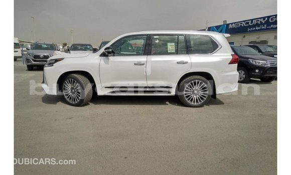 Acheter Import Voiture Lexus LX Blanc à Import - Dubai, État d'Al Jazirah Acheter Import Voiture Lexus LX Blanc à Import - Dubai, État d'Al Jazirah