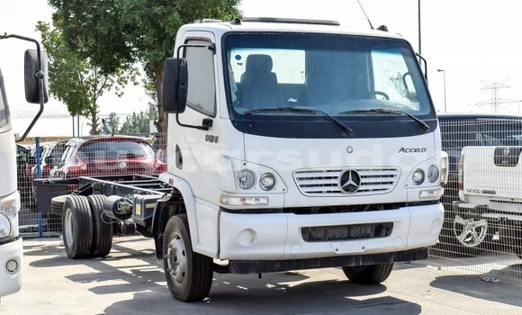 Buy Import Mercedes-Benz 190 White Car in Import - Dubai in Al Jazirah State Buy Import Mercedes-Benz 190 White Car in Import - Dubai in Al Jazirah State