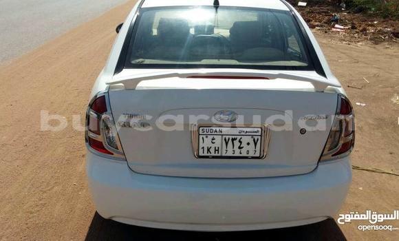 Buy Used Hyundai Accent White Car in Khartoum in Khartoum