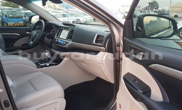 Buy Import Toyota Highlander Other Car in Import - Dubai in Al Jazirah State Buy Import Toyota Highlander Other Car in Import - Dubai in Al Jazirah State
