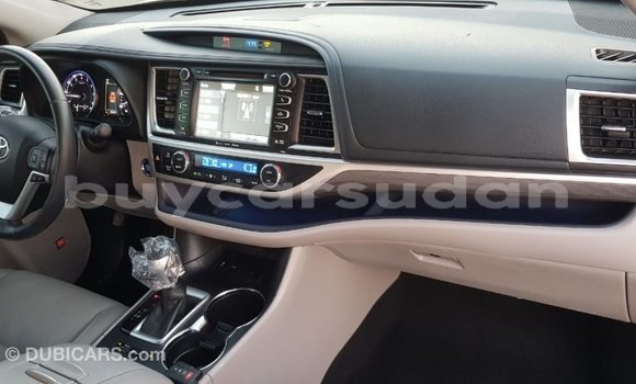 Buy Import Toyota Highlander Other Car in Import - Dubai in Al Jazirah State Buy Import Toyota Highlander Other Car in Import - Dubai in Al Jazirah State
