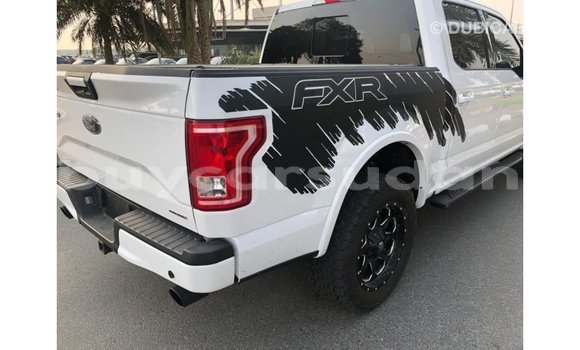 Buy Import Ford Club Wagon White Car in Import - Dubai in Al Jazirah State Buy Import Ford Club Wagon White Car in Import - Dubai in Al Jazirah State