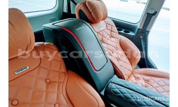 Acheter Import Voiture Toyota Land Cruiser Noir à Import - Dubai, État d'Al Jazirah Acheter Import Voiture Toyota Land Cruiser Noir à Import - Dubai, État d'Al Jazirah