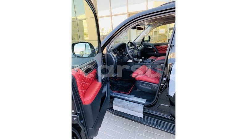 Big with watermark 0c0f08e3 1709 4d04 bbc6 f7b28c5b25e6