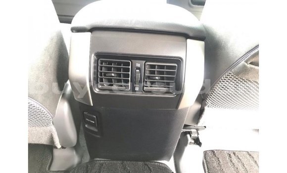 Acheter Import Voiture Toyota Land Cruiser Noir à Import - Dubai, État d'Al Jazirah Acheter Import Voiture Toyota Land Cruiser Noir à Import - Dubai, État d'Al Jazirah